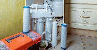 Установка фильтра для воды в Троицке — цена от 619 руб., заказать монтаж под ключ в Мастер24